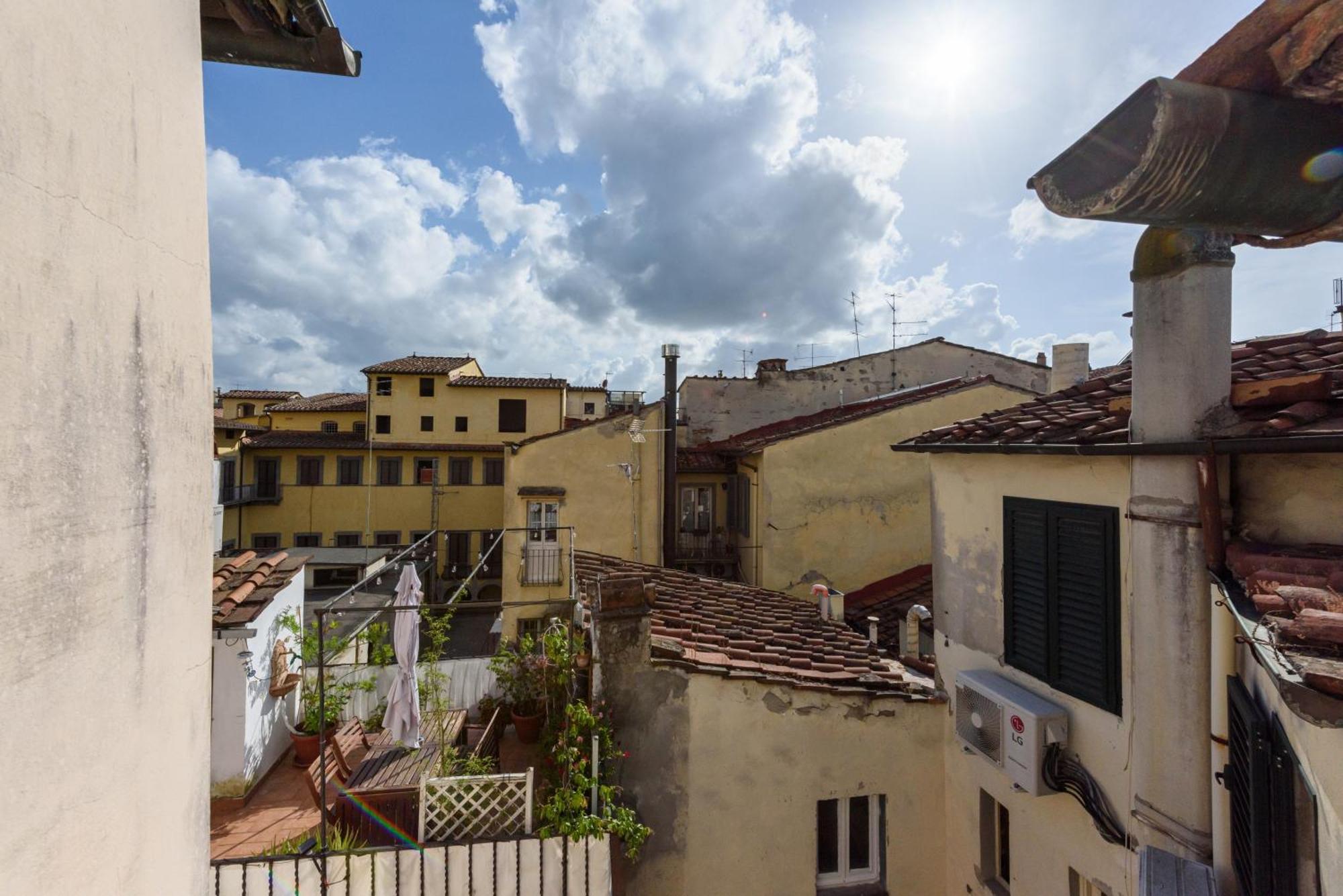 Una Finestra Sulle Cappelle Medicee By Mmega Florence Luaran gambar